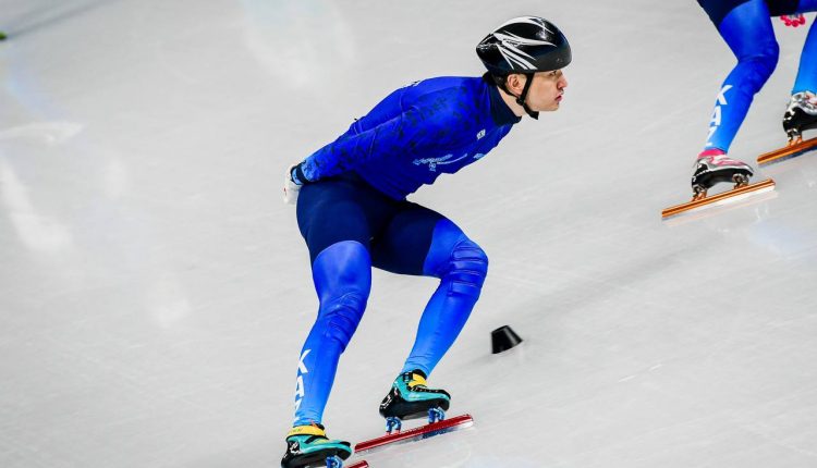 Абзал Ажгалиев