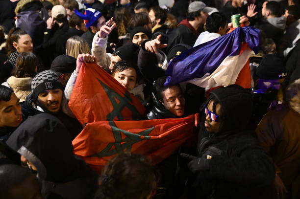 В Париже и Брюсселе произошли столкновения болельщиков сборной Марокко с полицией