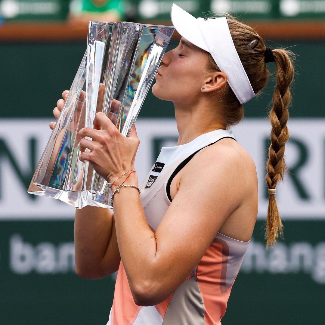 Рыбакина выиграла турнир в Индиан-Уэллс!