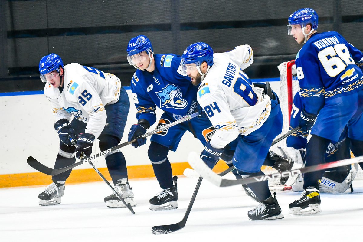 «Барыс» провел открытую тренировку