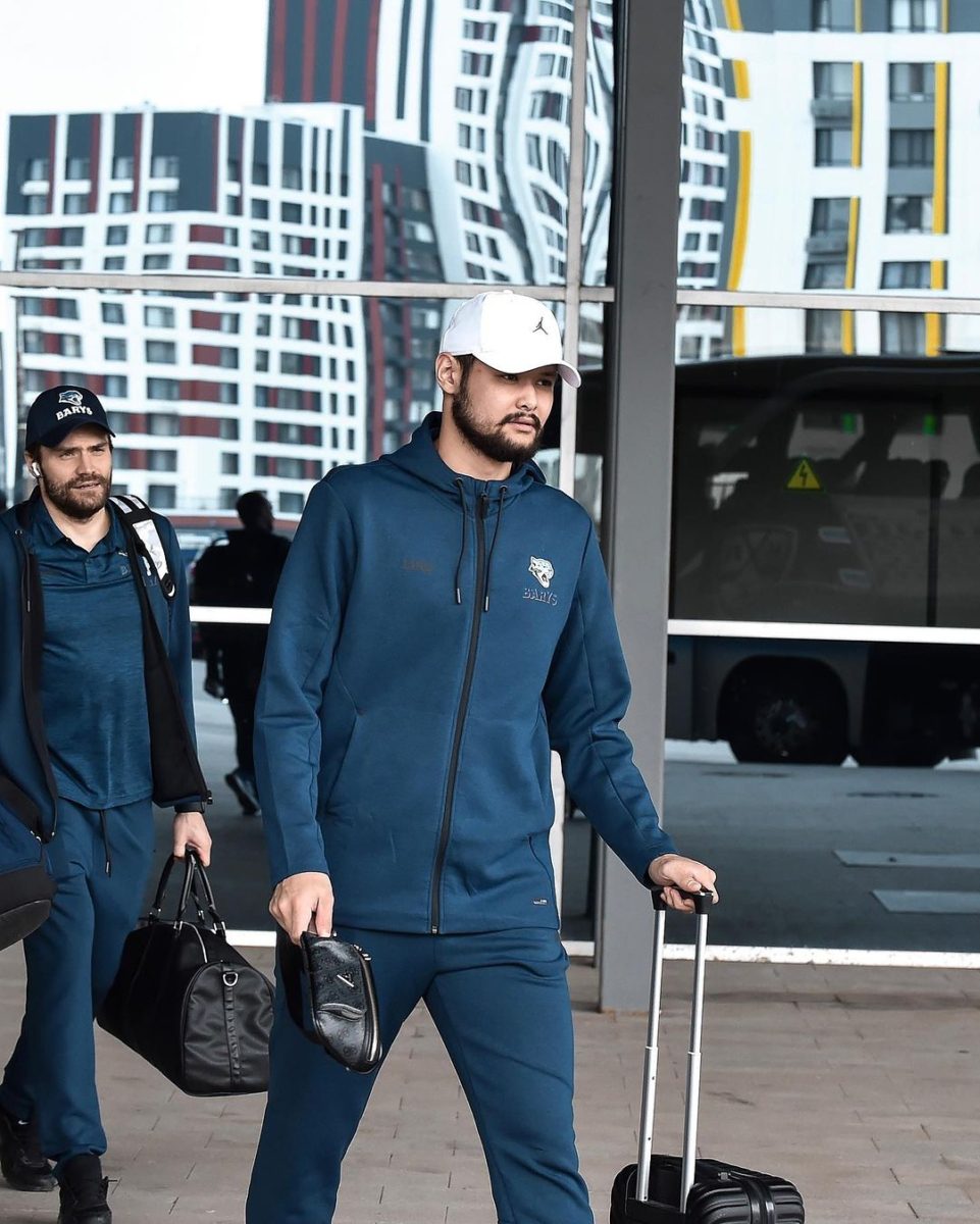 «Барыс» проведет три матча на выезде