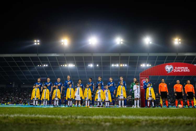 «Покажите это всем!»