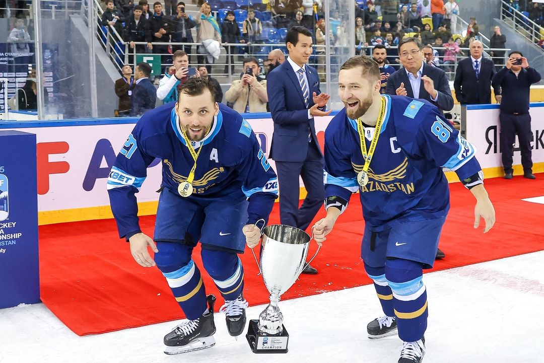 Сборная Казахстана выиграла чемпионат Азии по хоккею